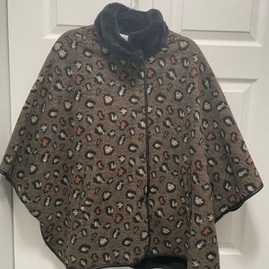 Animal print poncho with fur collar. Size L/XL.